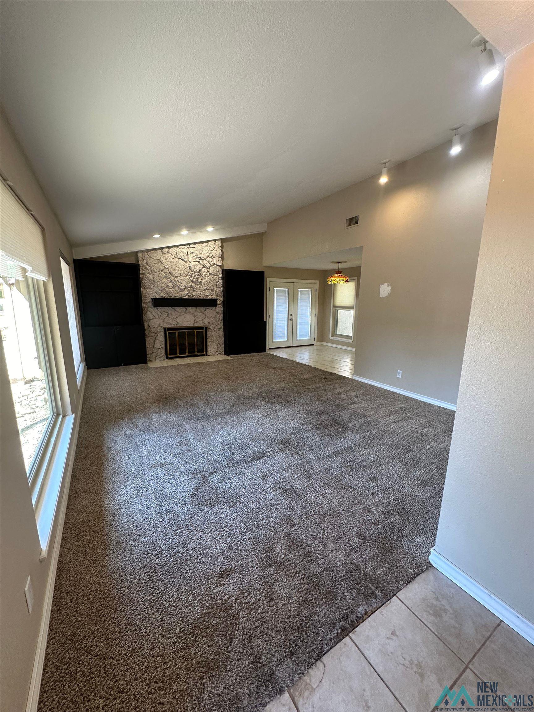 31 Paseo Village