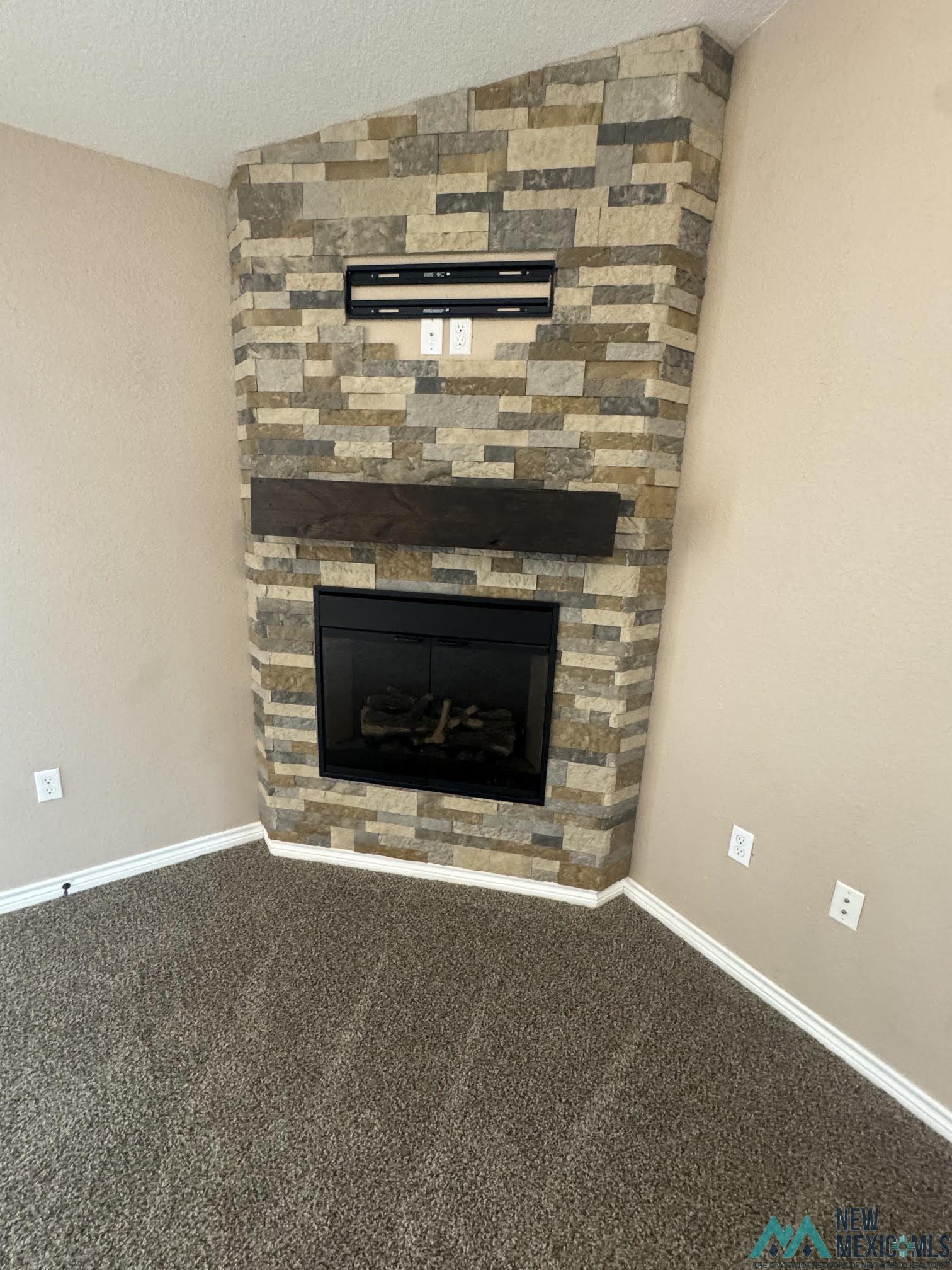 2116 Hali Lane