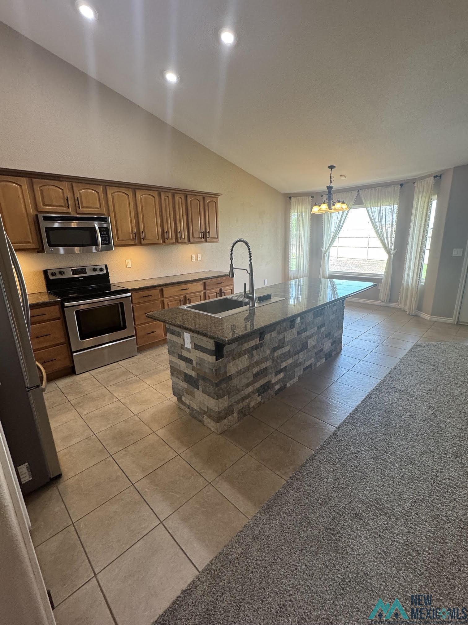 2116 Hali Lane