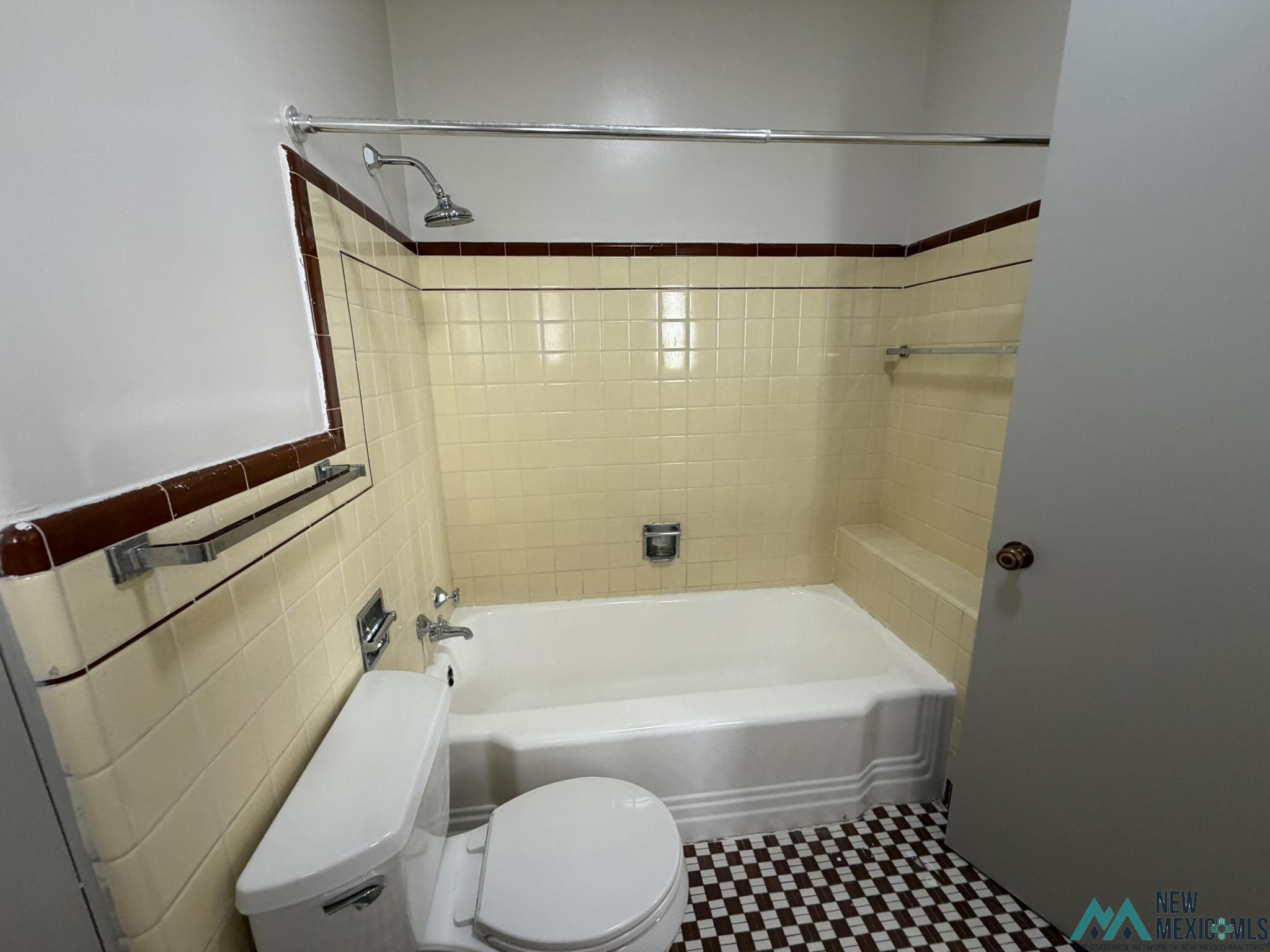 570 Curry Road 10 Road