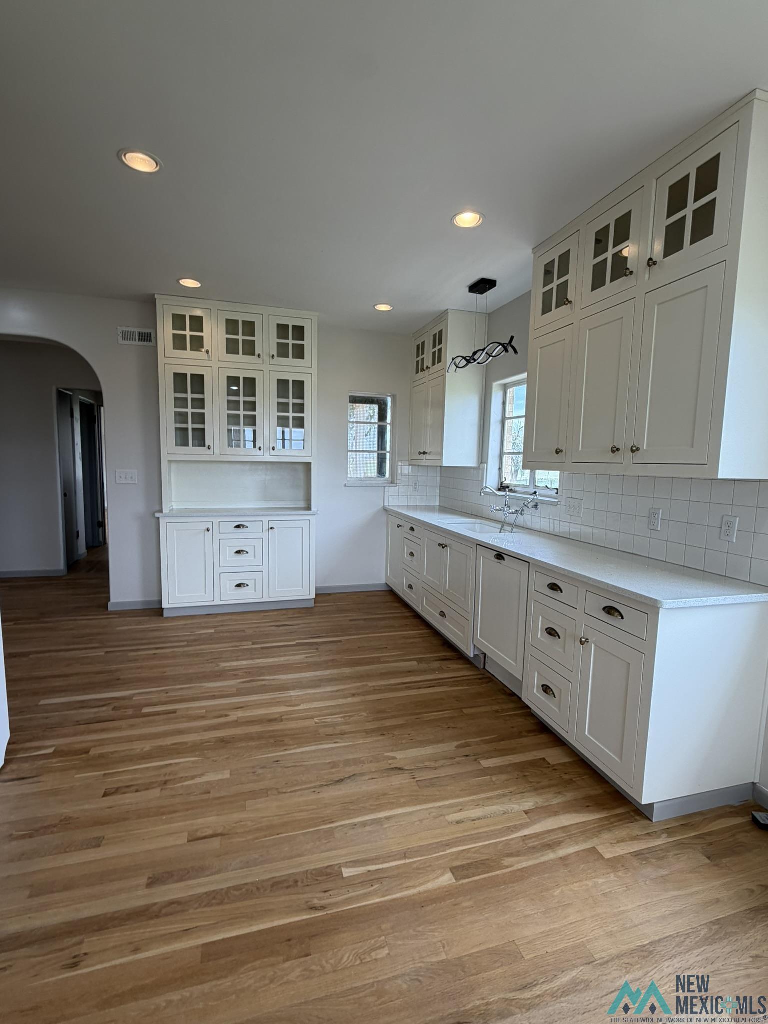 570 Curry Road 10 Road