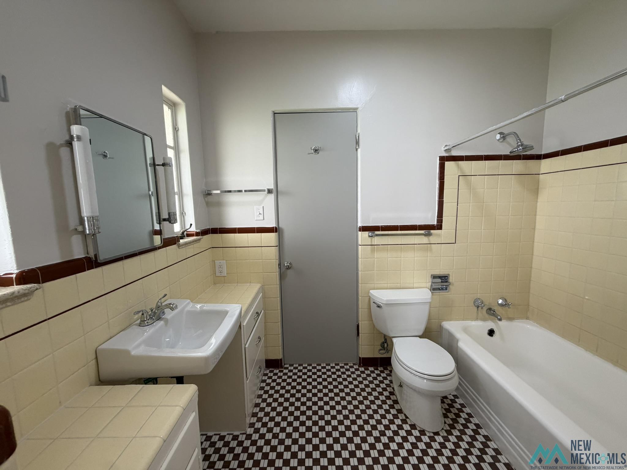 570 Curry Road 10 Road