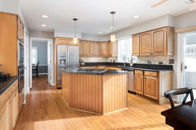 1480 Aberdeen Court Unit: 1480