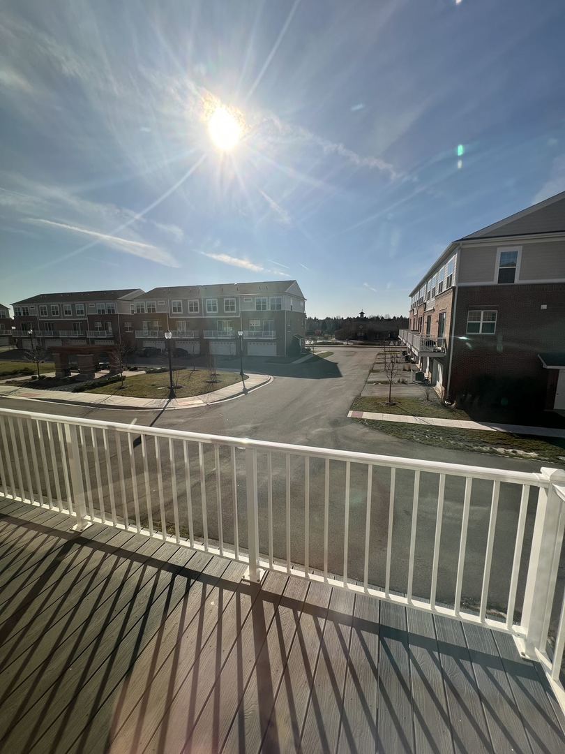 2925 SHOWPLACE Drive