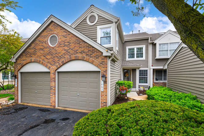 1484 Aberdeen Court Unit: 1484