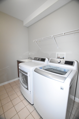 935 Winners Cup Court