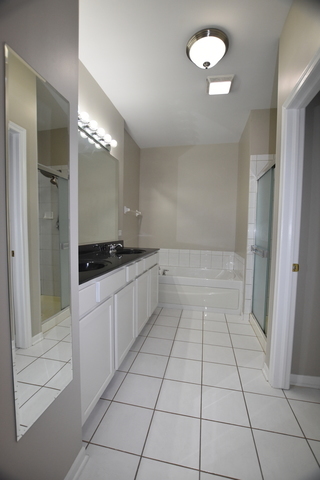 935 Winners Cup Court