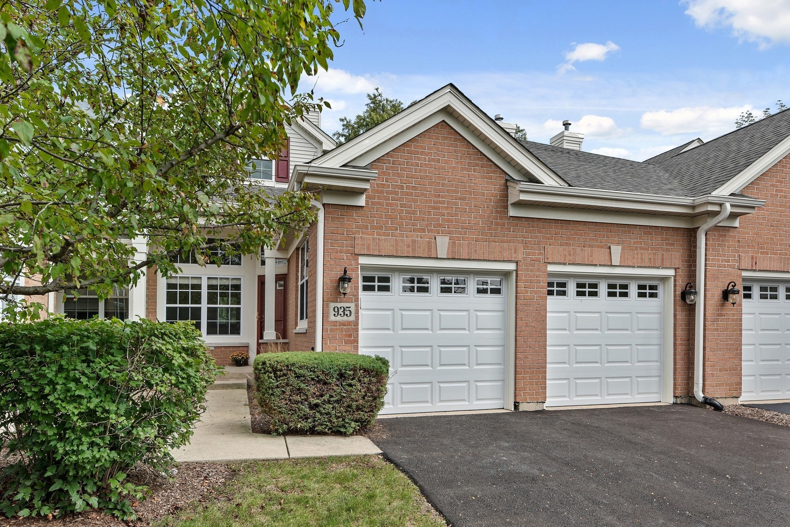 935 Winners Cup Court