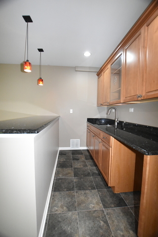 935 Winners Cup Court