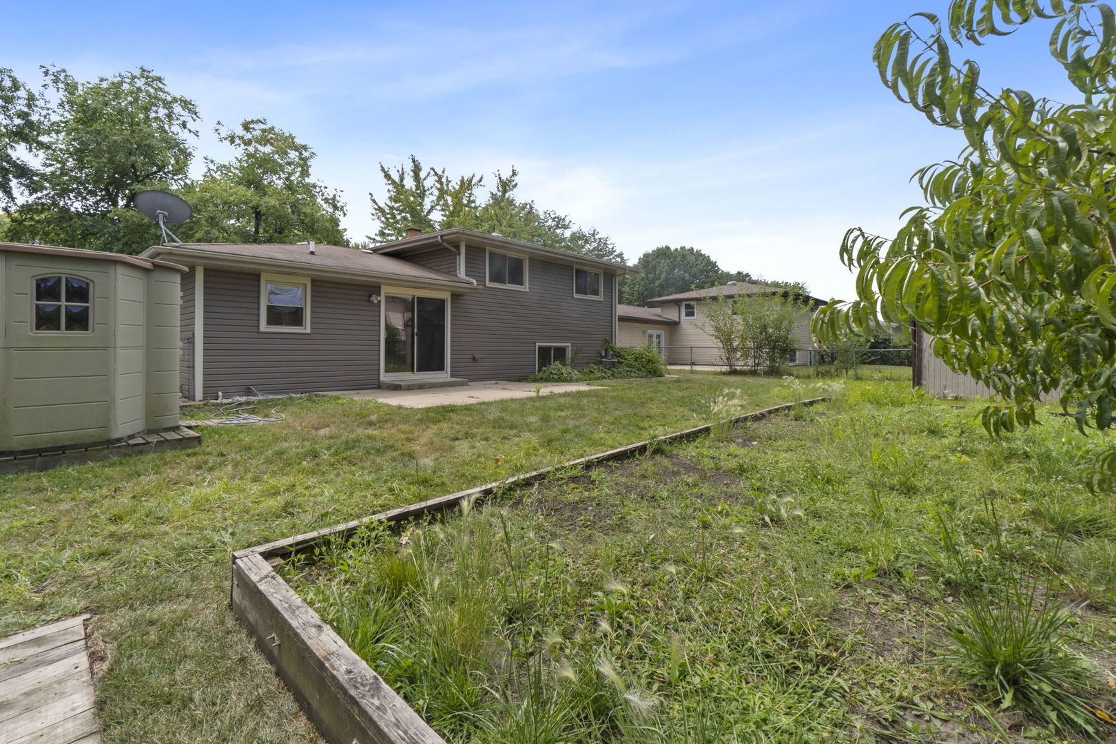 656 Bryn Mawr Avenue