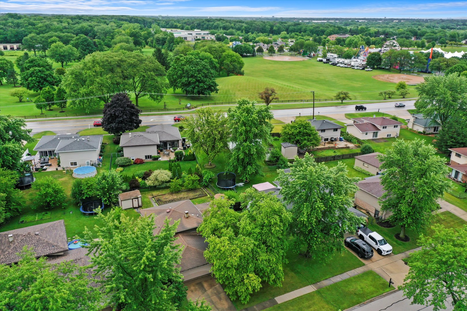 656 Bryn Mawr Avenue