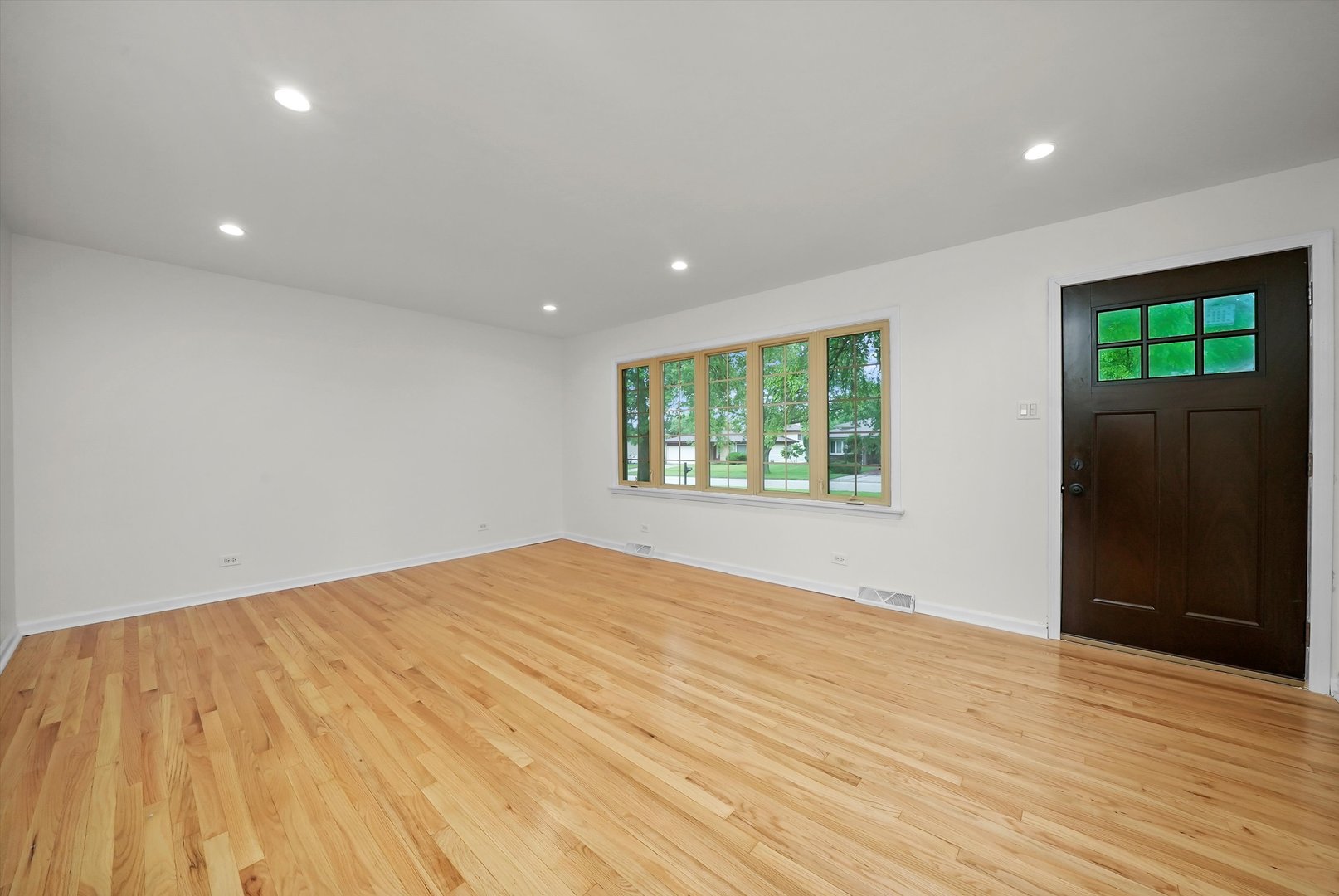 656 Bryn Mawr Avenue