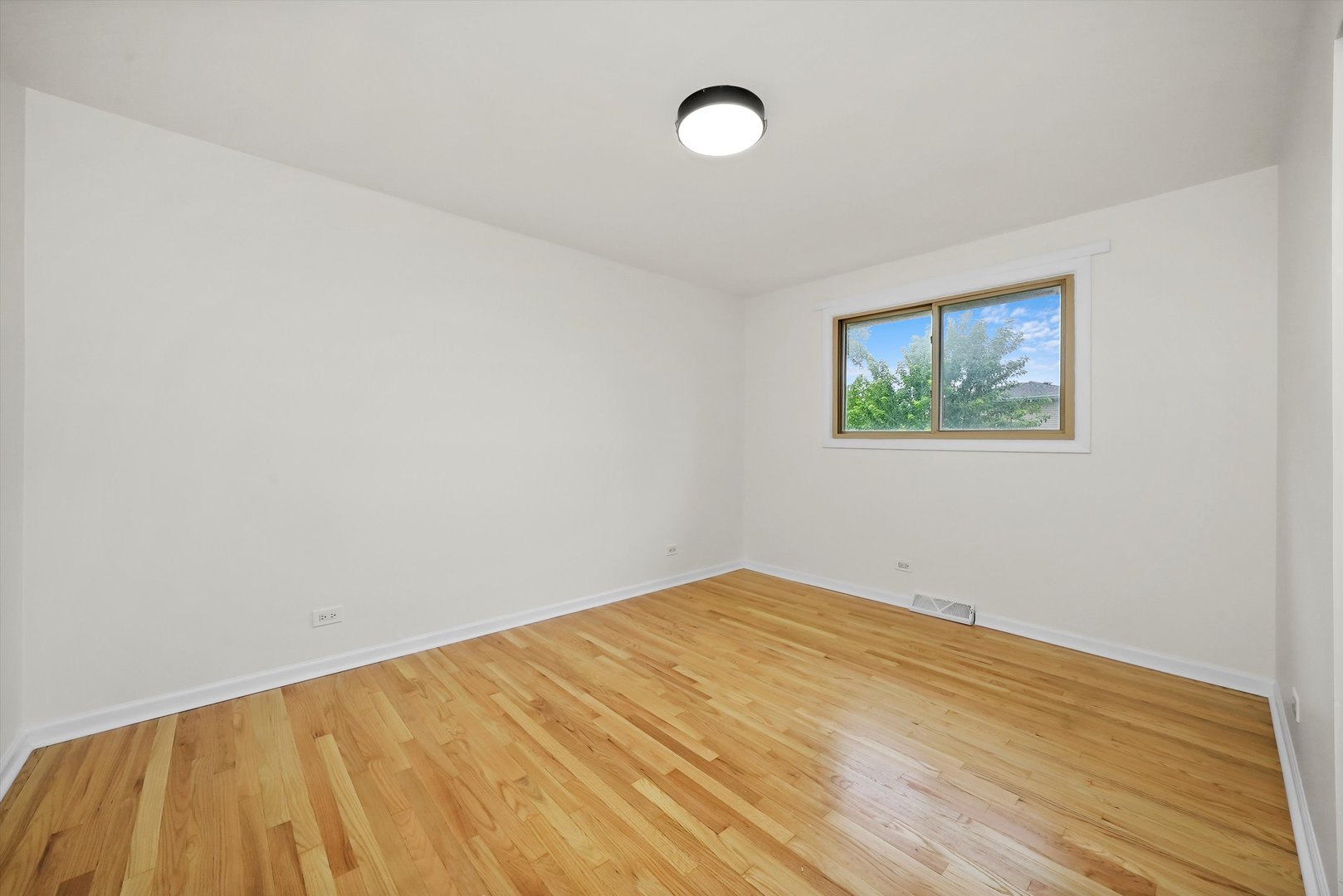 656 Bryn Mawr Avenue