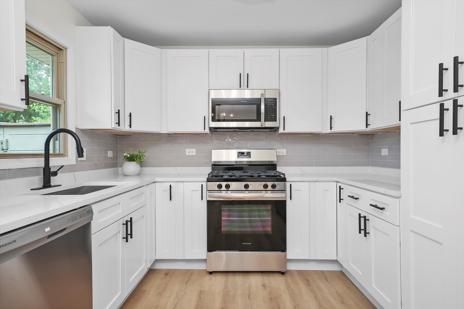 656 Bryn Mawr Avenue