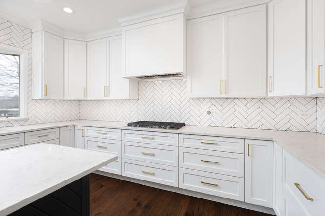 1530 White Eagle Drive