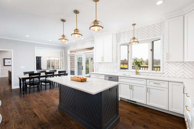 1530 White Eagle Drive