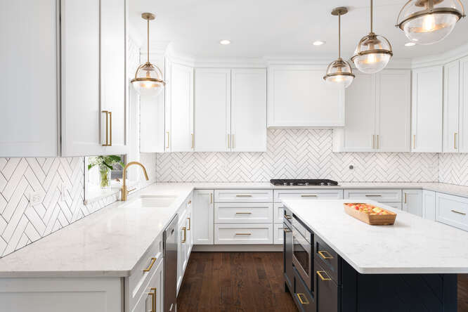 1530 White Eagle Drive