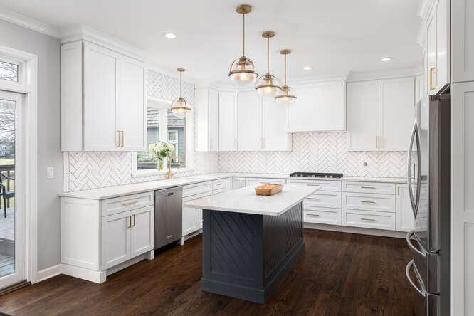 1530 White Eagle Drive