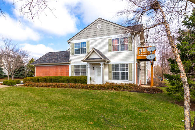 24100 W Walnut Circle Unit: 24100