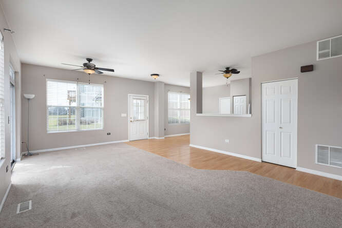 24100 W Walnut Circle Unit: 24100