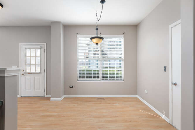 24100 W Walnut Circle Unit: 24100