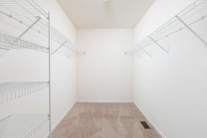 24100 W Walnut Circle Unit: 24100