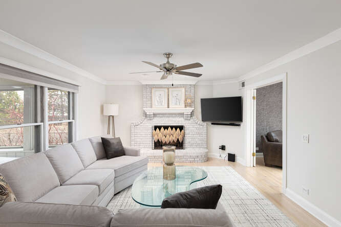 148 S Montclair Avenue