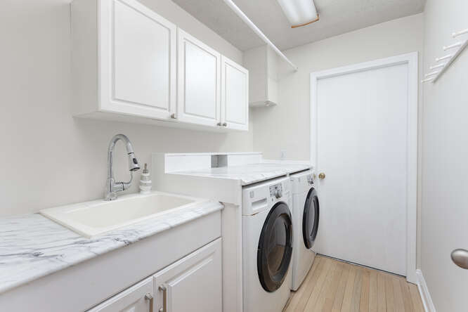 148 S Montclair Avenue