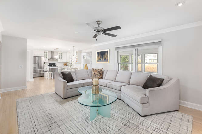 148 S Montclair Avenue