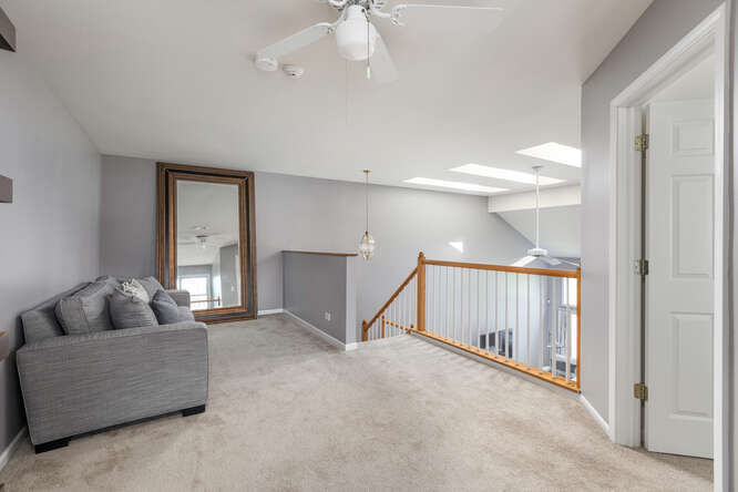 1528 Aberdeen Court Unit: 1528