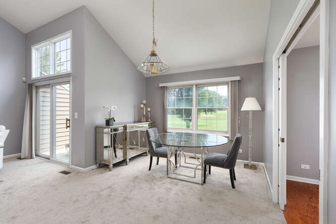 1528 Aberdeen Court Unit: 1528