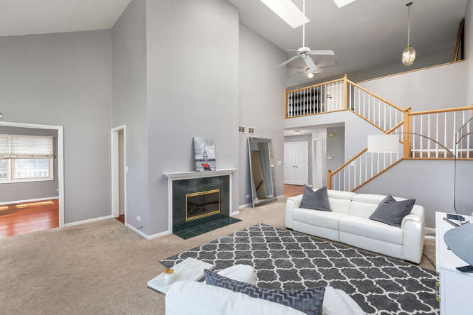 1528 Aberdeen Court Unit: 1528