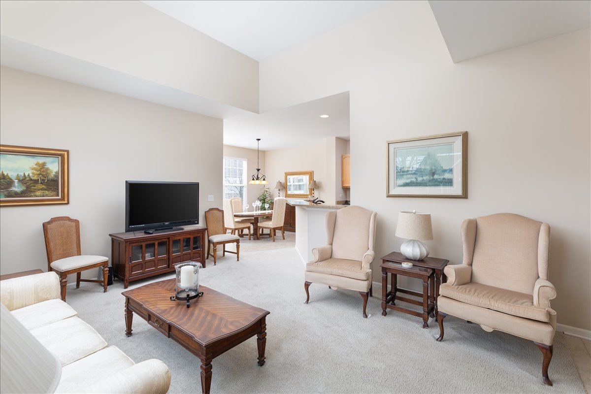 2665 Barrington Circle Unit: 2665