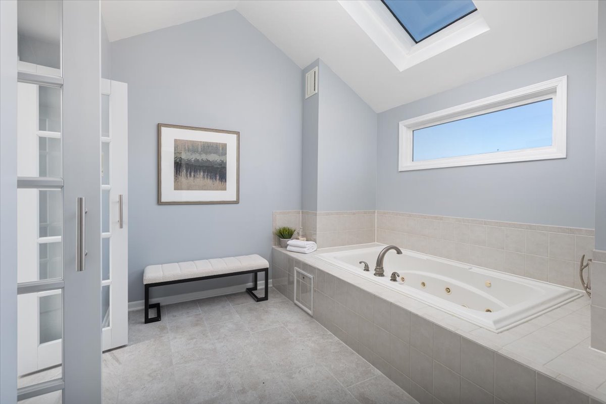 1517 Pine Lake Drive