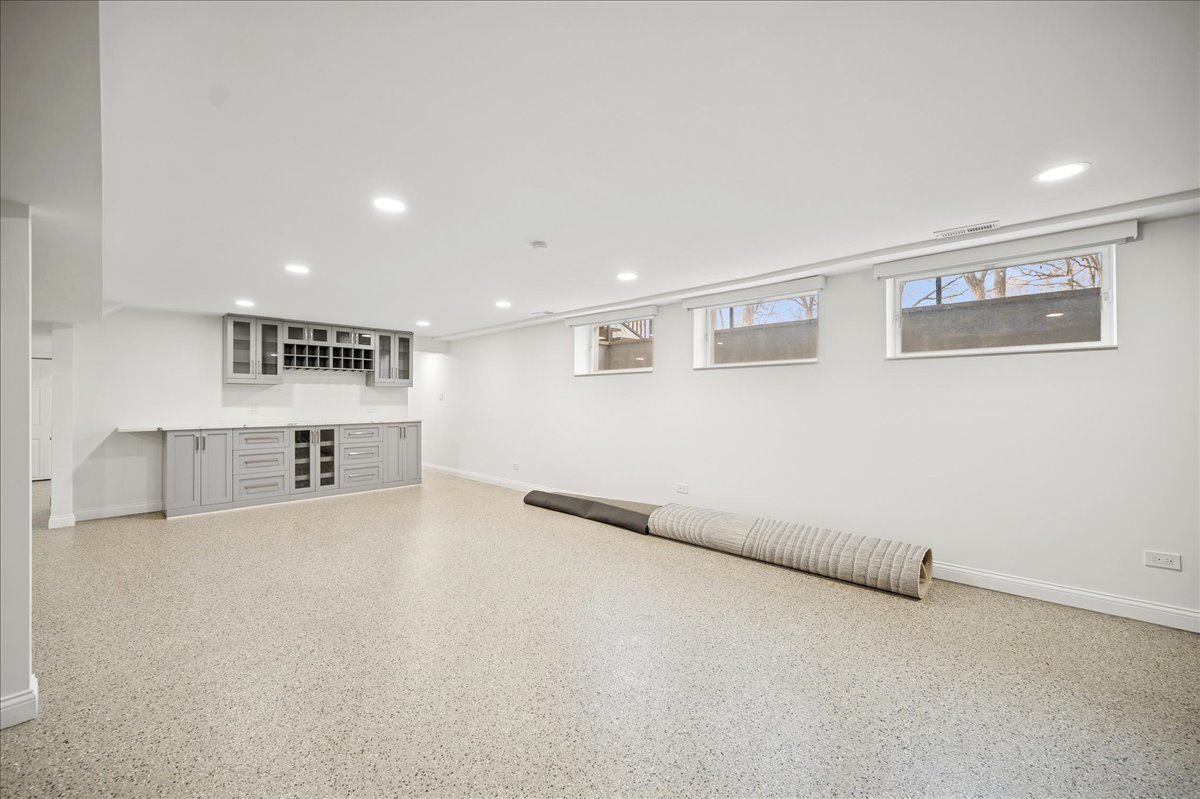 2640 FOREST GLEN Trail