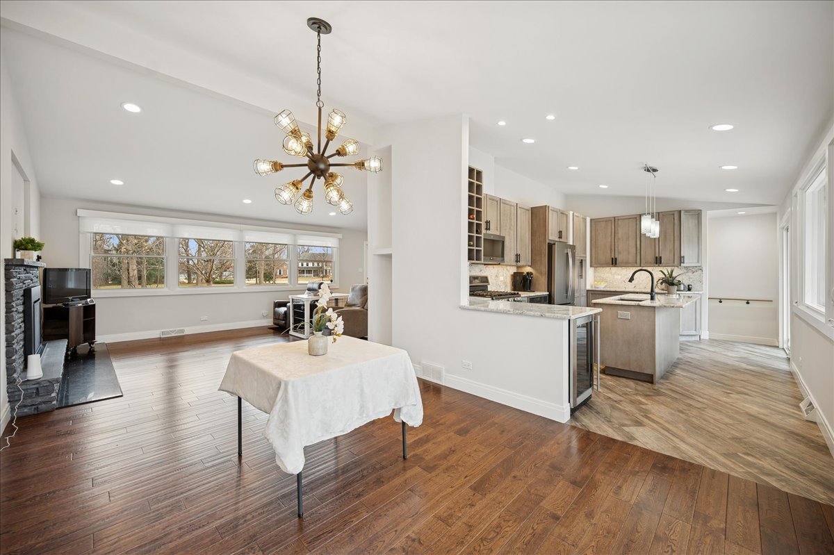 2640 FOREST GLEN Trail