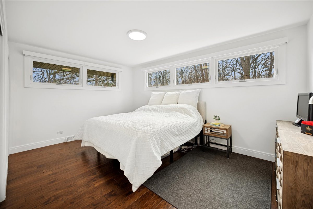 2640 FOREST GLEN Trail