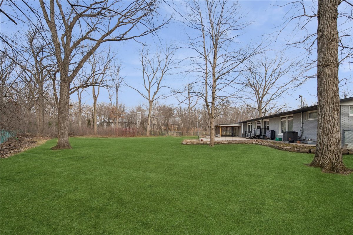 2640 FOREST GLEN Trail