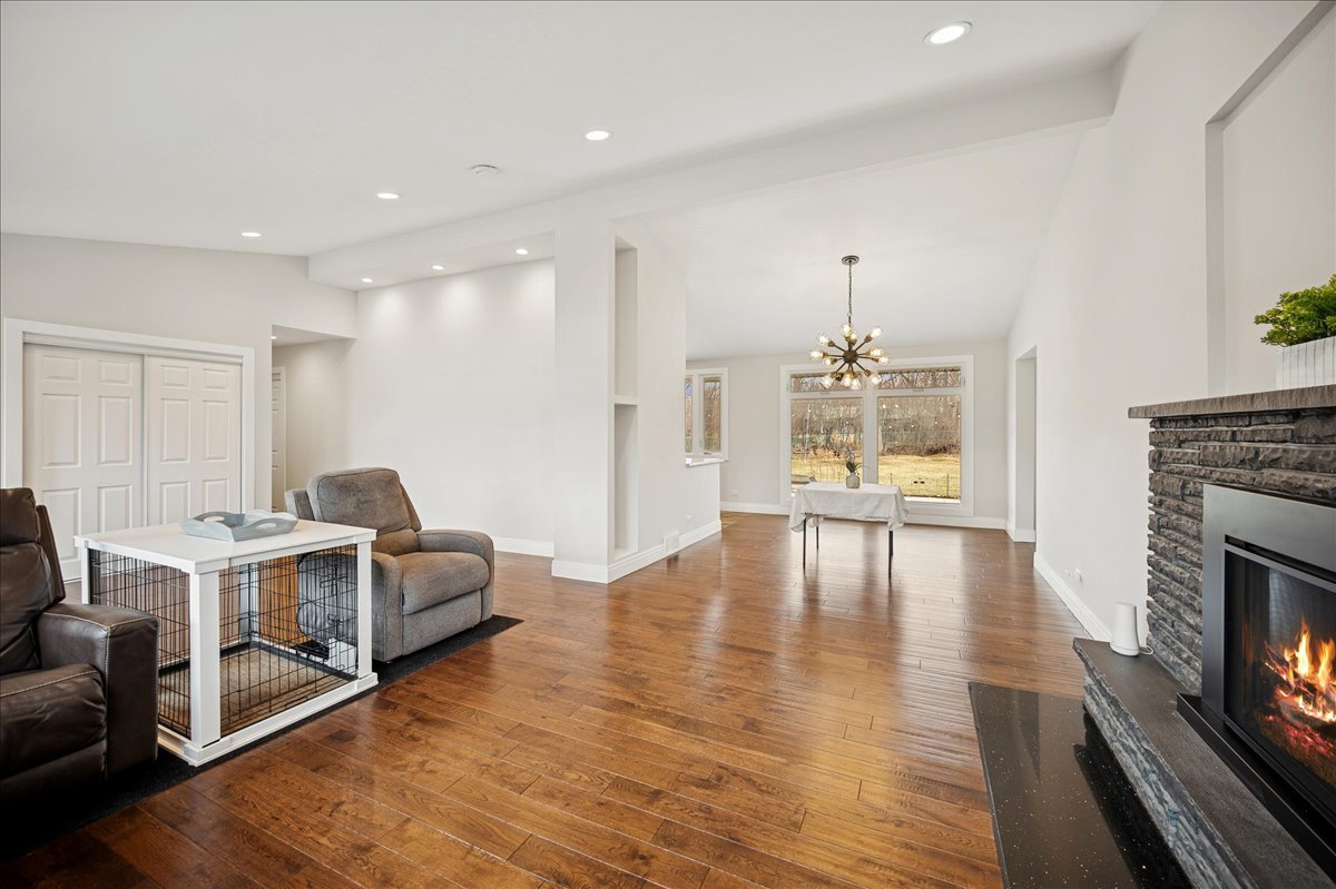 2640 FOREST GLEN Trail