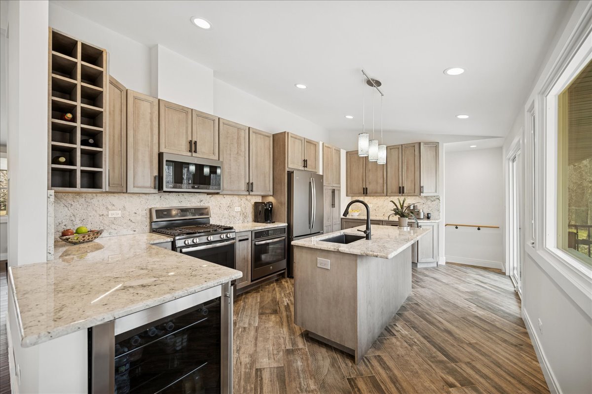 2640 FOREST GLEN Trail