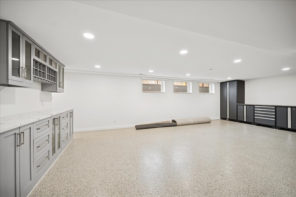 2640 FOREST GLEN Trail