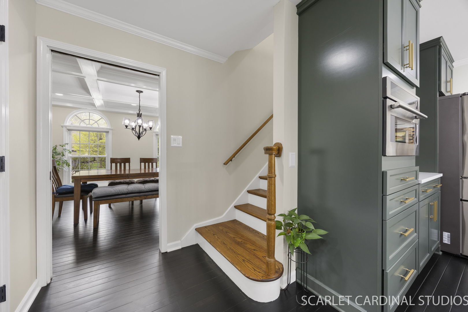 4042 Broadmoor Circle
