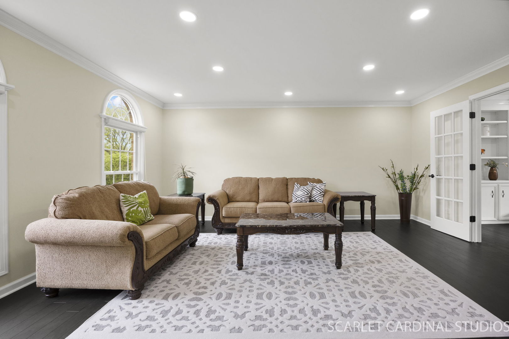 4042 Broadmoor Circle