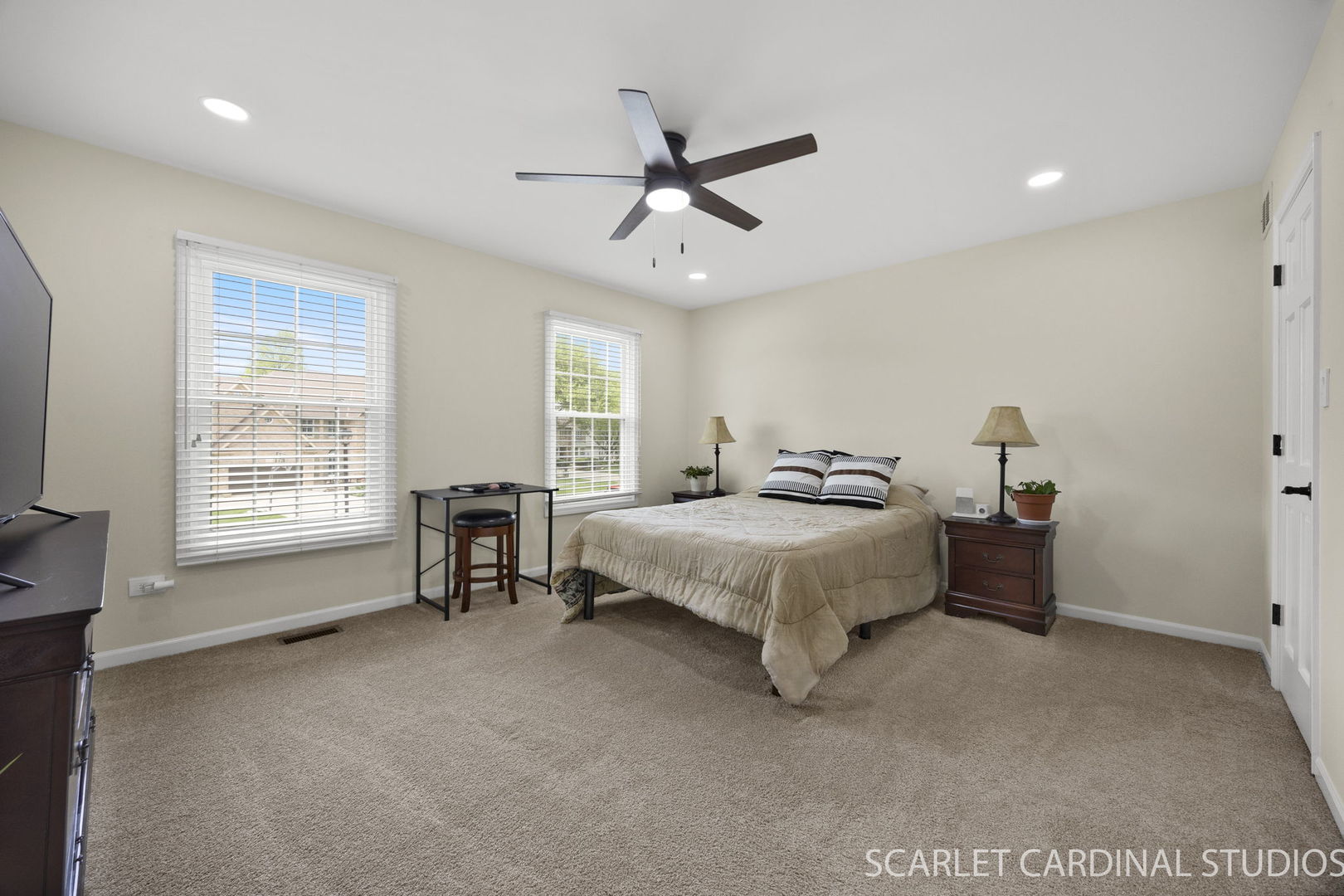 4042 Broadmoor Circle