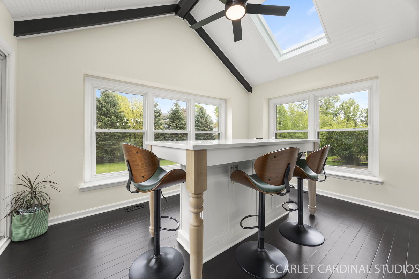 4042 Broadmoor Circle