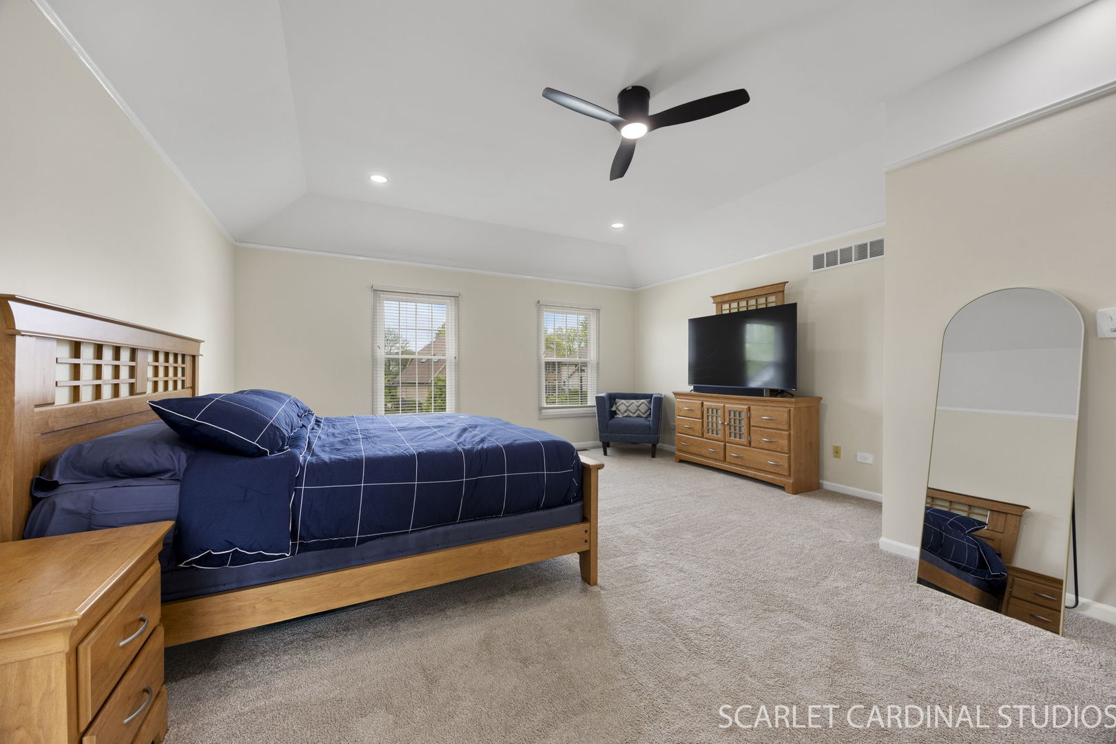 4042 Broadmoor Circle