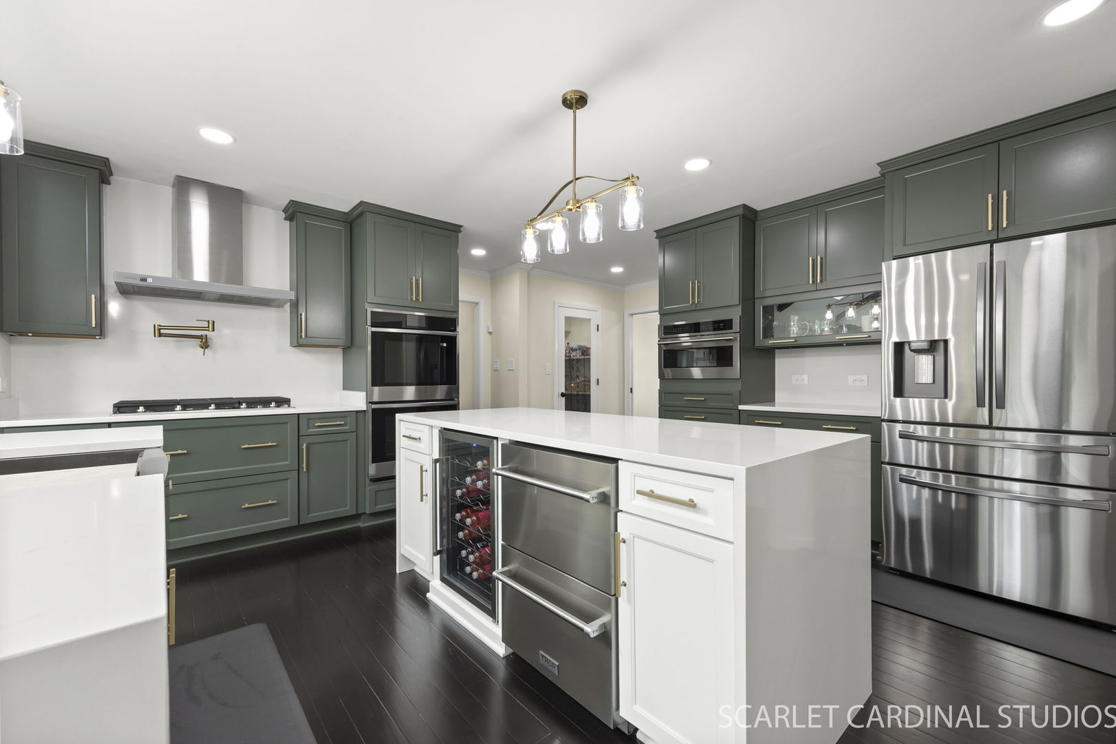 4042 Broadmoor Circle