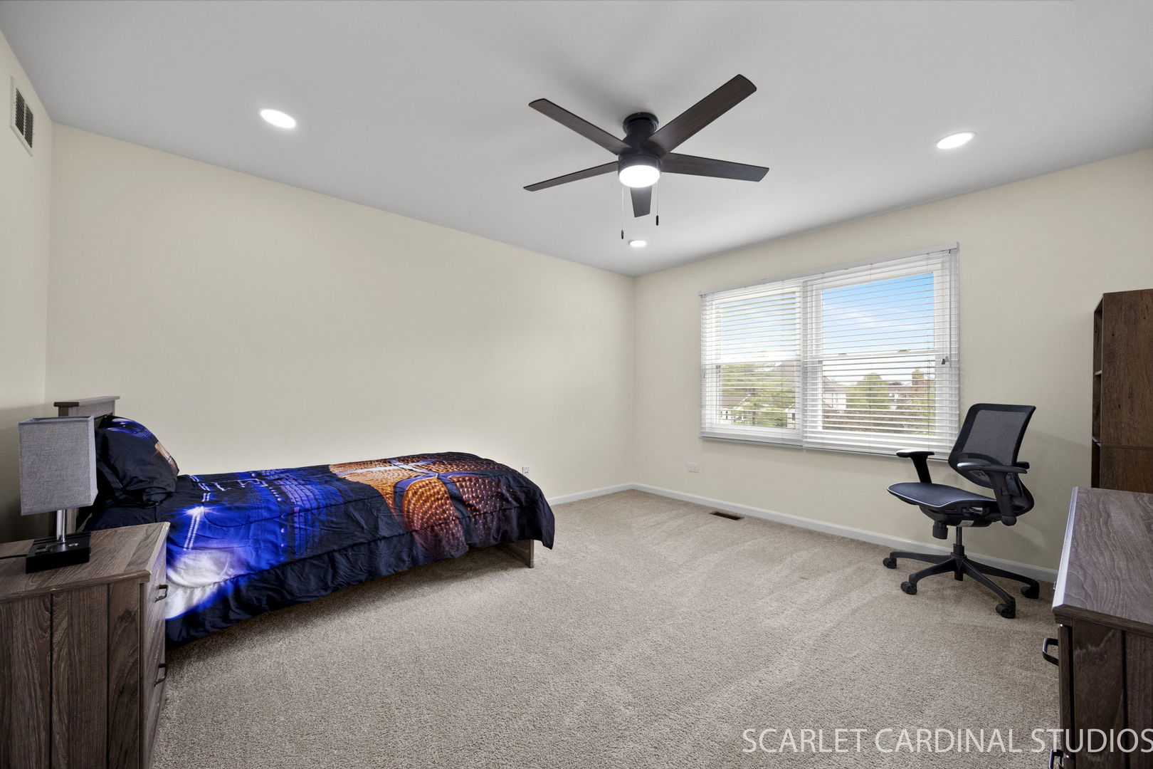 4042 Broadmoor Circle