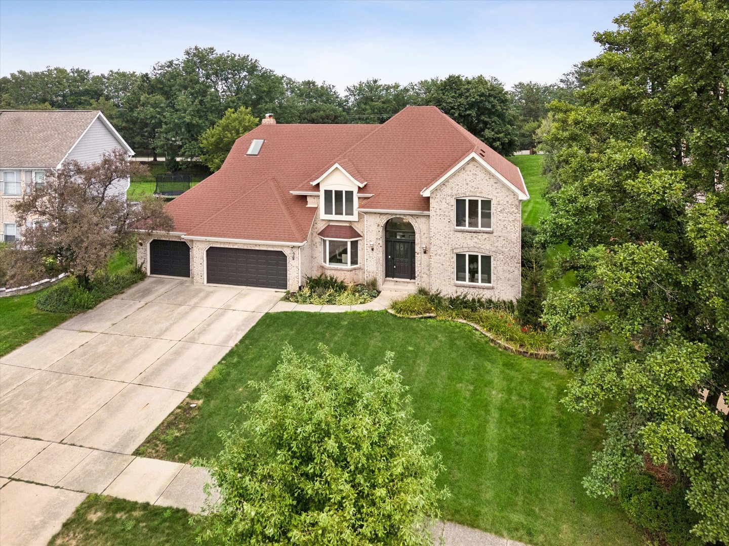 4012 Broadmoor Circle