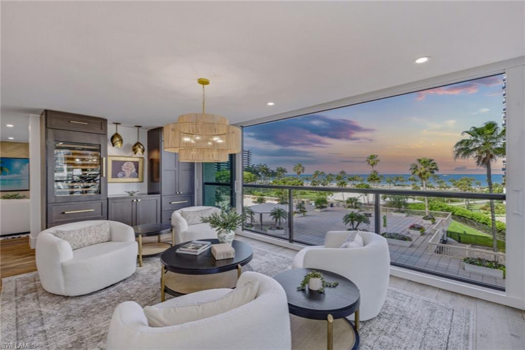4031 Gulf Shore BLVD N # 4B
